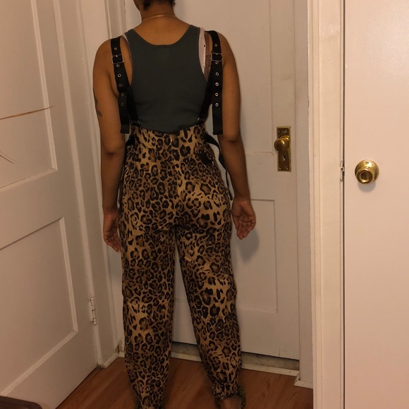 Leopard jumper. New. Fashion nova. Size S. - Picture 6 of 8